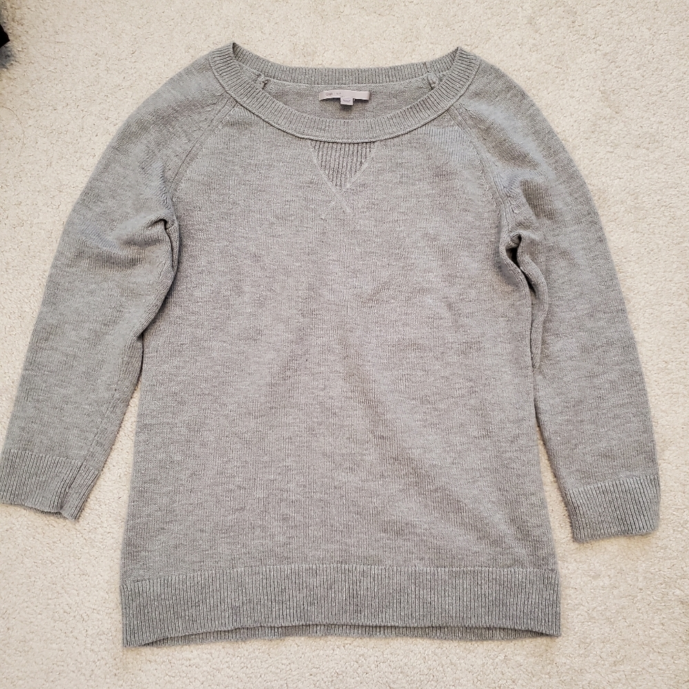 Gap grey sweater size small